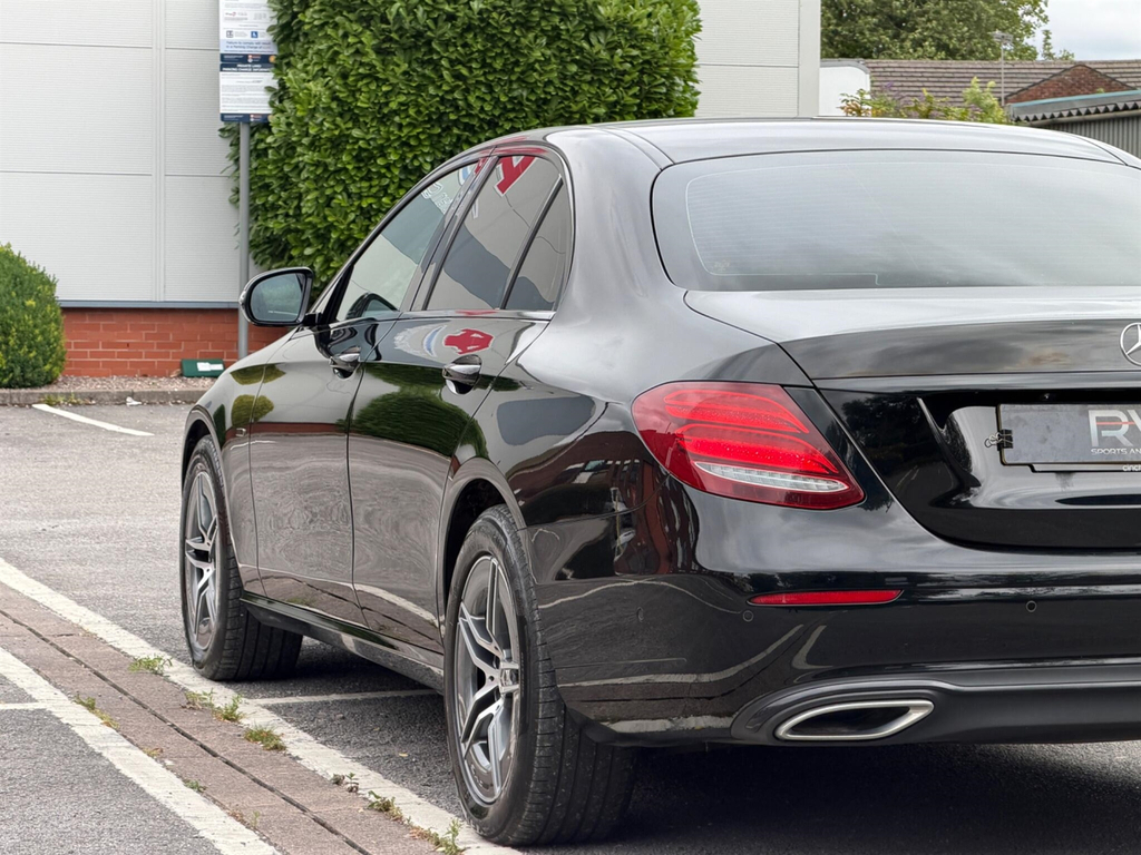 Mercedes-Benz E Class Estate 2.0 E300de 13.5Kwh Amg Line G-tronic Euro Black #30