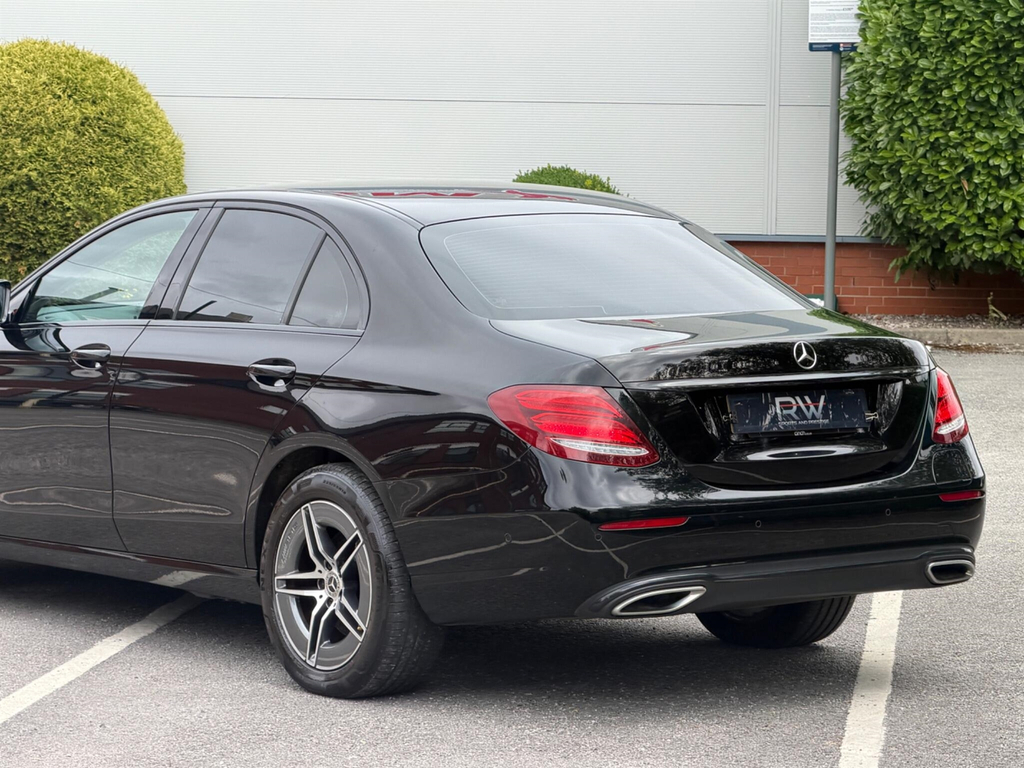 Mercedes-Benz E Class Estate 2.0 E300de 13.5Kwh Amg Line G-tronic Euro Black #33