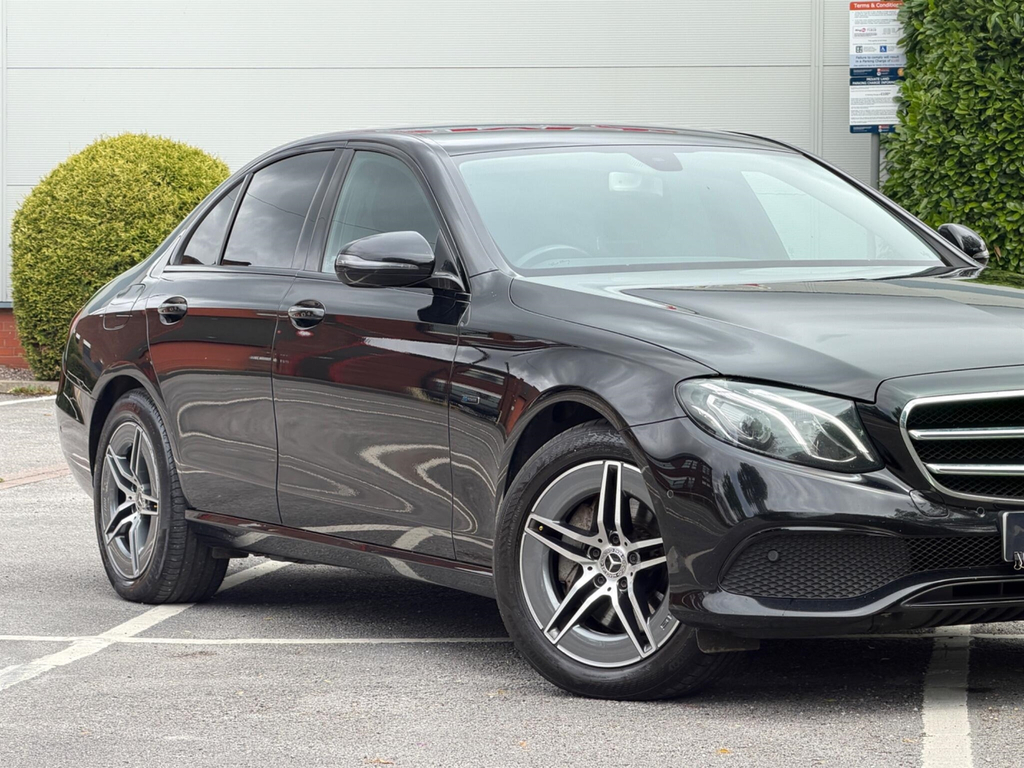 Mercedes-Benz E Class 2.0 E300de 13.5Kwh Se Saloon Plug-in Hy Black #2