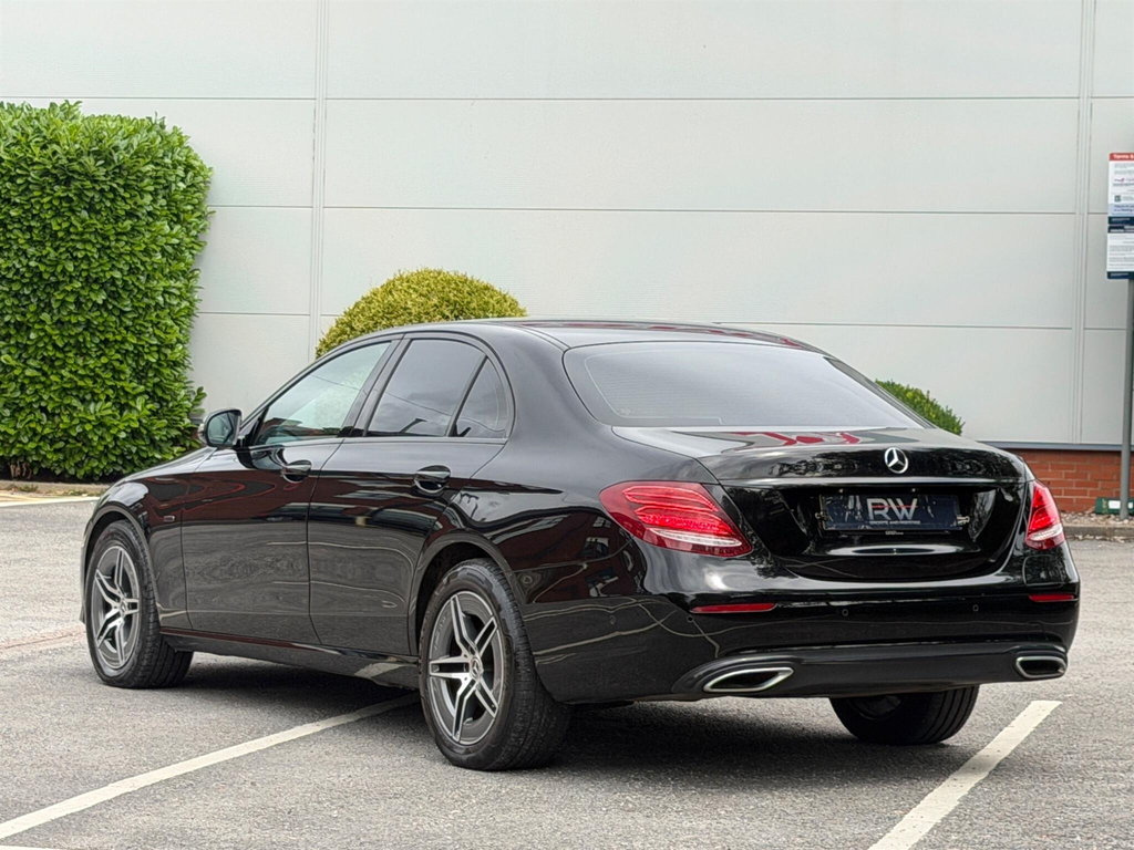 Mercedes-Benz E Class Estate 2.0 E300de 13.5Kwh Amg Line G-tronic Euro Black #36