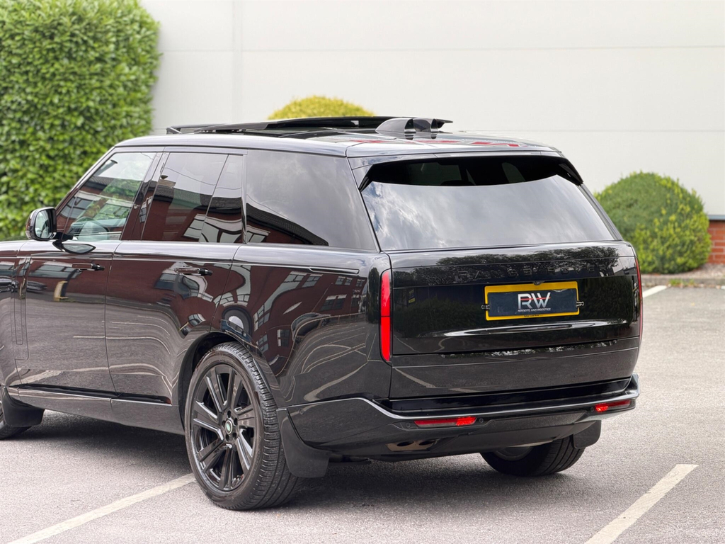 Land Rover Range Rover 2.0 D200 Dynamic Se 2025 Black #27