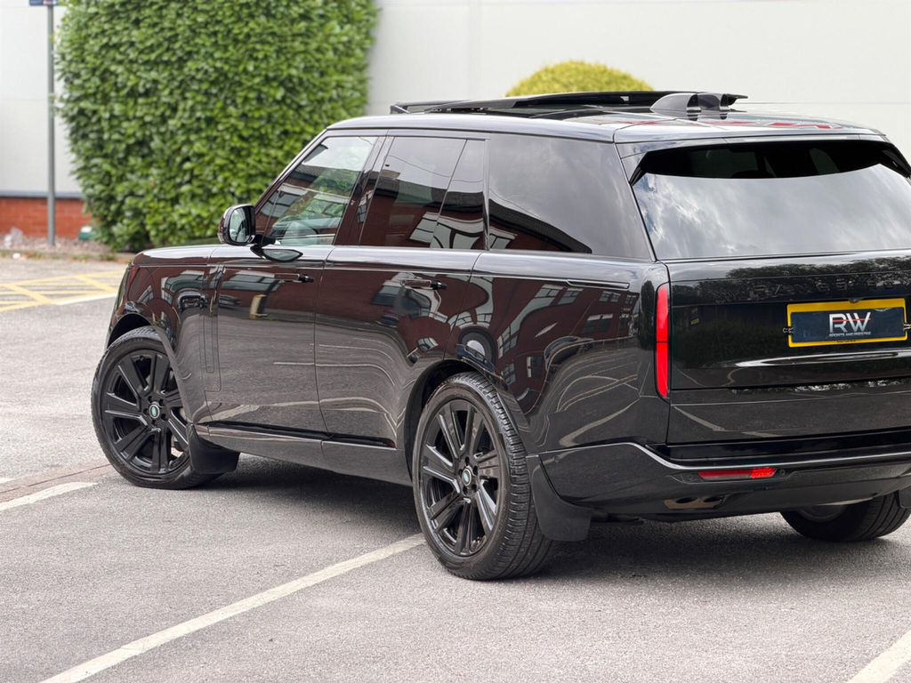 Land Rover Range Rover 2.0 D200 Dynamic Se 2025 Black #28