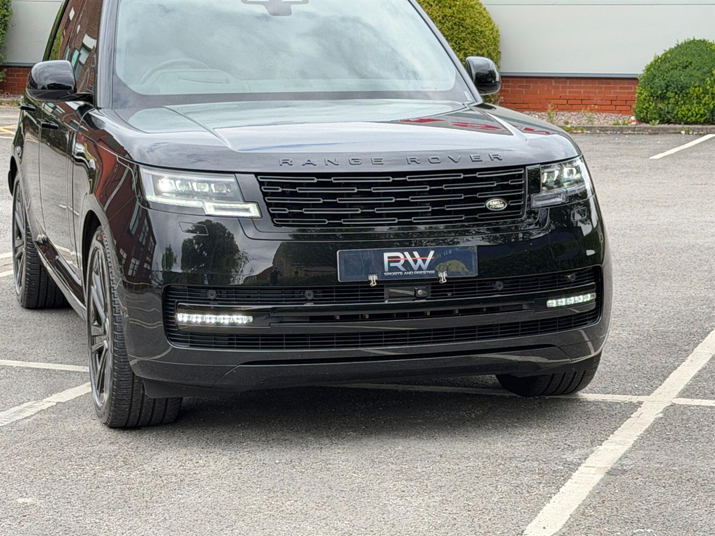 Land Rover Range Rover 2.0 D200 Dynamic Se 2025 Black #16
