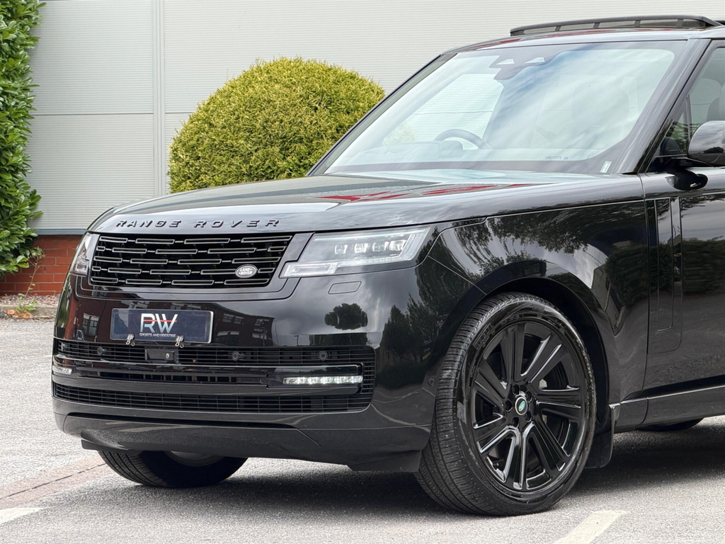 Land Rover Range Rover 2.0 D200 Dynamic Se 2025 Black #10