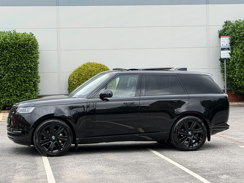 Land Rover Range Rover 2.0 D200 Dynamic Se 2025 Black #32
