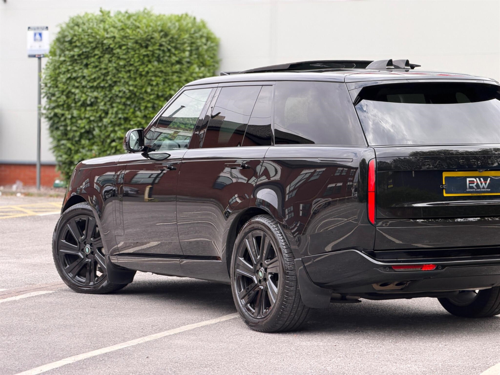 Land Rover Range Rover 2.0 D200 Dynamic Se 2025 Black #30
