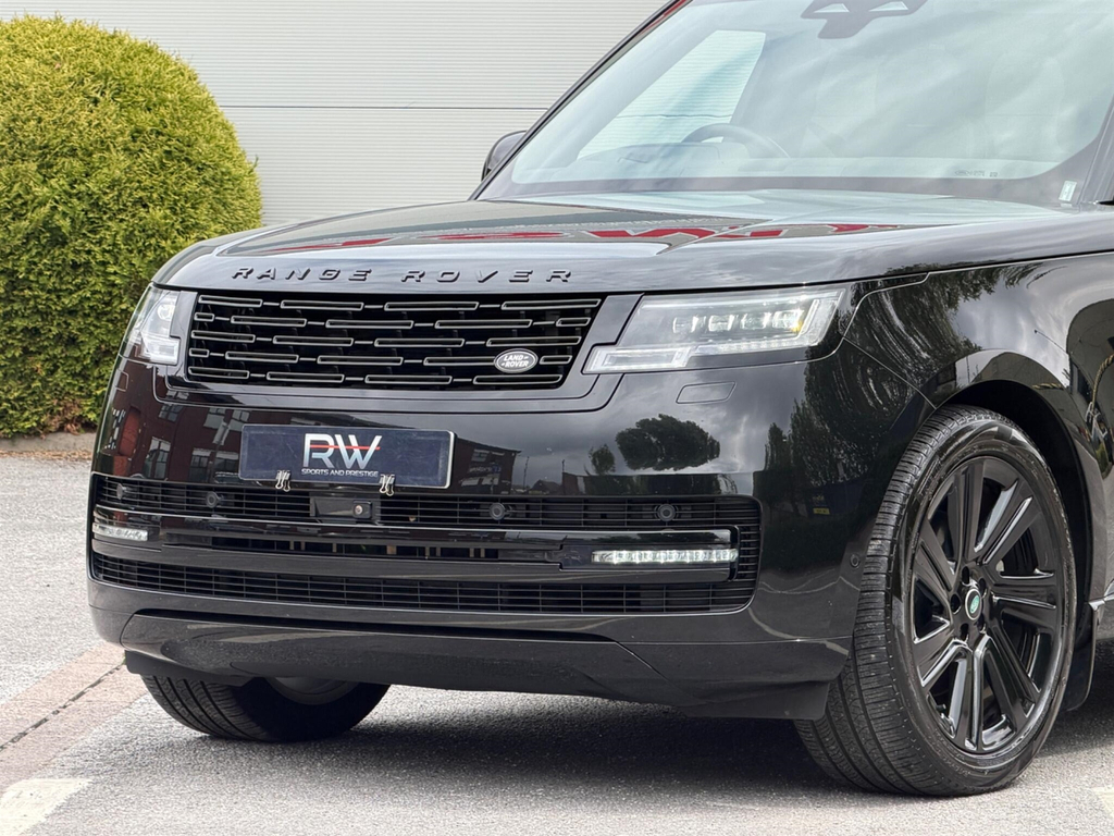 Land Rover Range Rover 2.0 D200 Dynamic Se 2025 Black #11