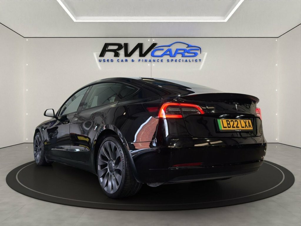 Tesla Model 3 Saloon LB22LXA Black #2