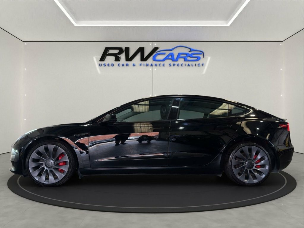 Tesla Model 3 Saloon Black