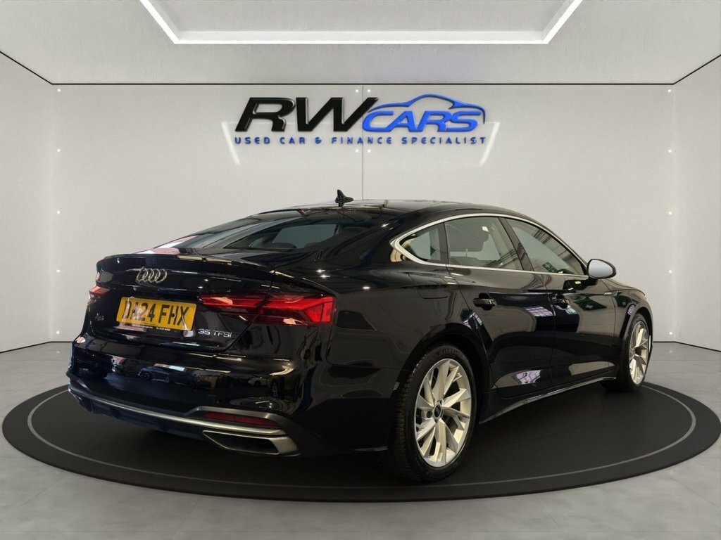 Audi A5 2L Sport Black #4