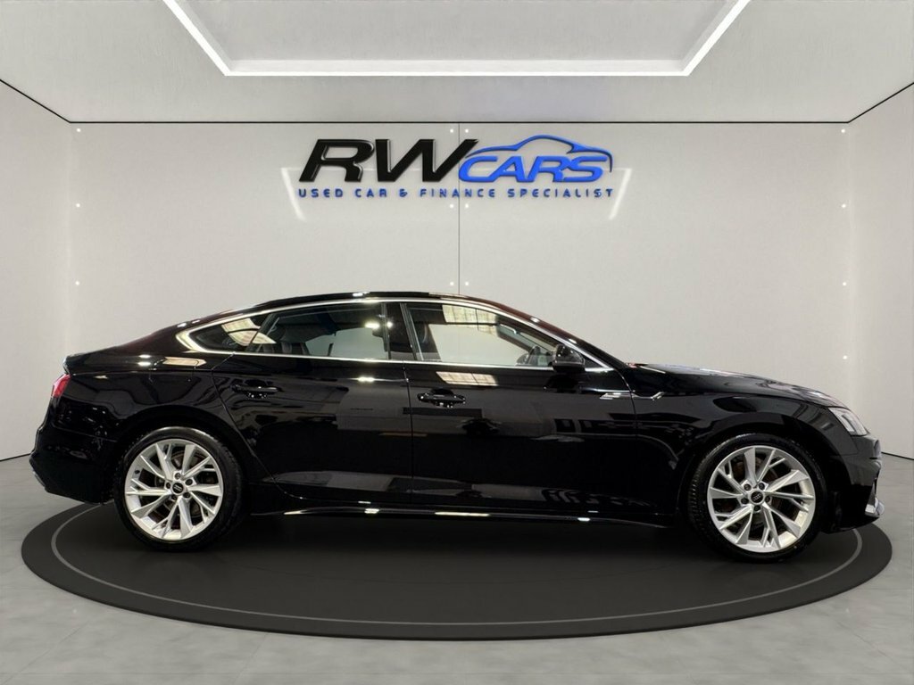 Audi A5 2L Sport Black #4