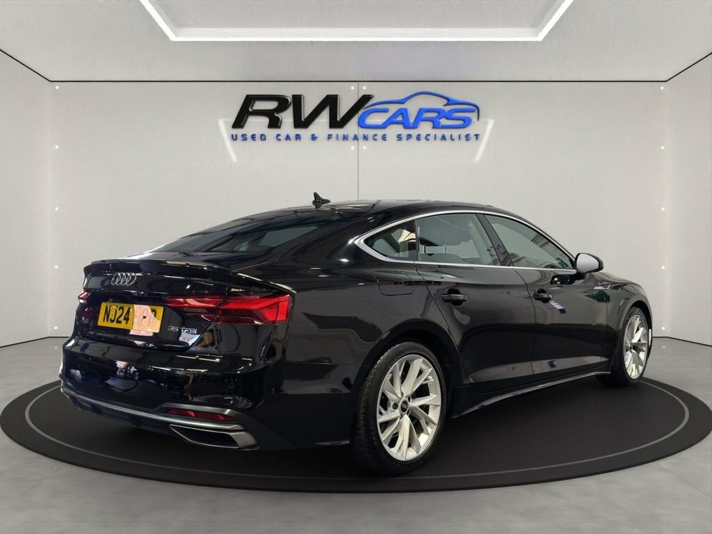 Audi A5 2L Sport Black #3