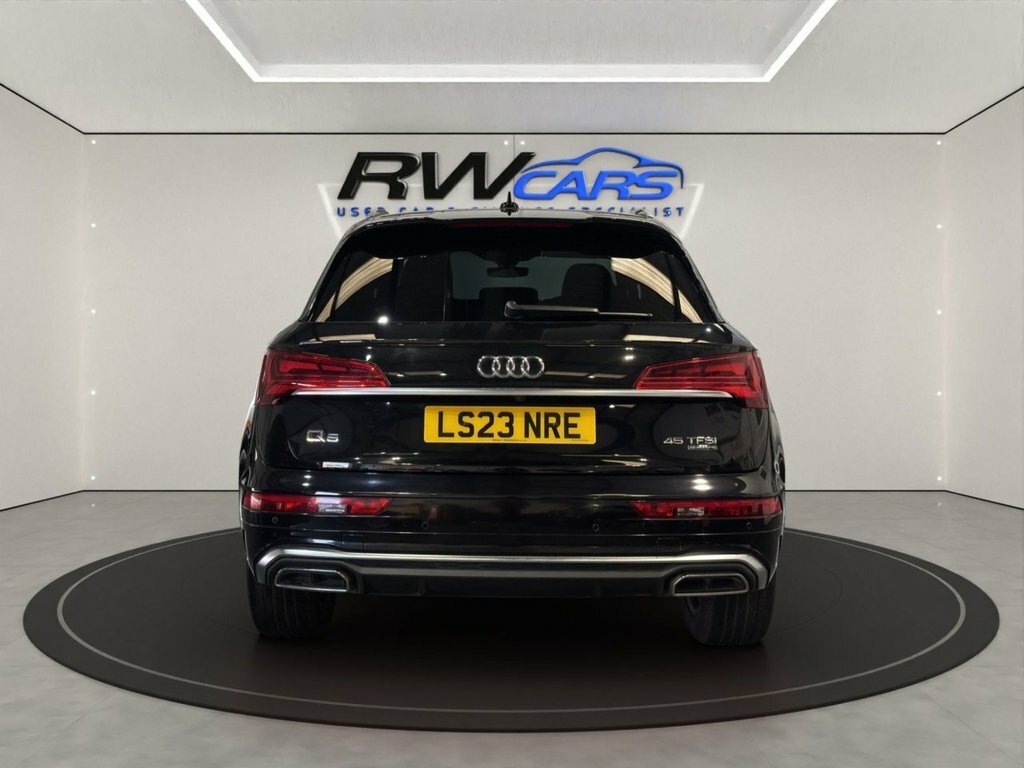Audi Q5 2L S Line Black #4