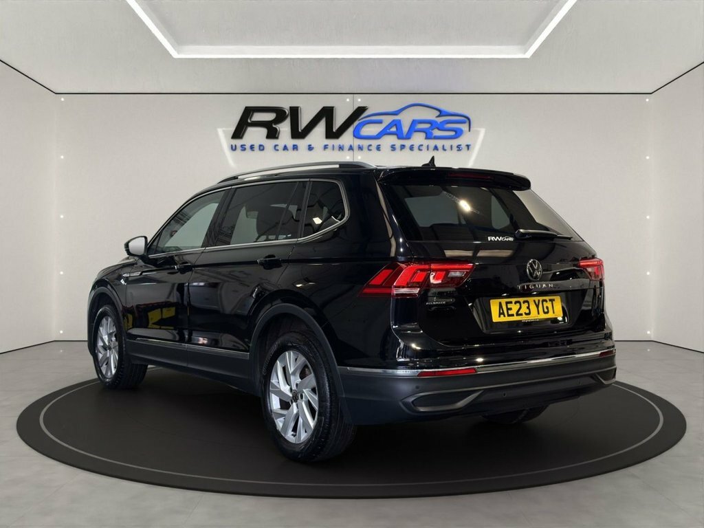 Volkswagen Tiguan Allspace 1.5L Life Black #3