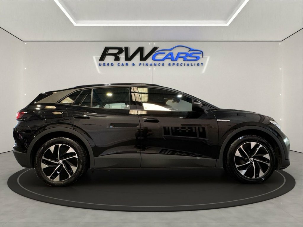 Volkswagen ID.4 Suv Black #5