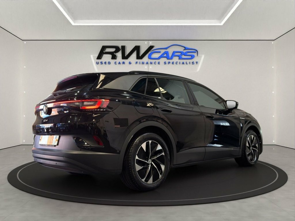 Volkswagen ID.4 Suv Black #4