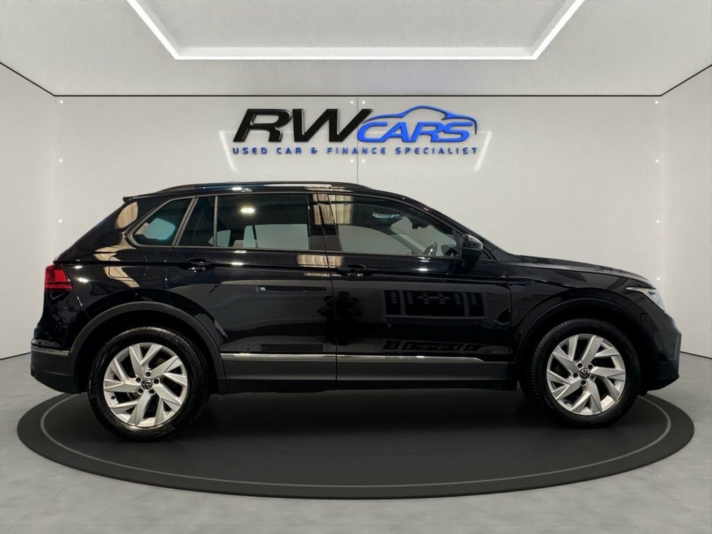 Volkswagen Tiguan 2L Life ND23ESG Black #6