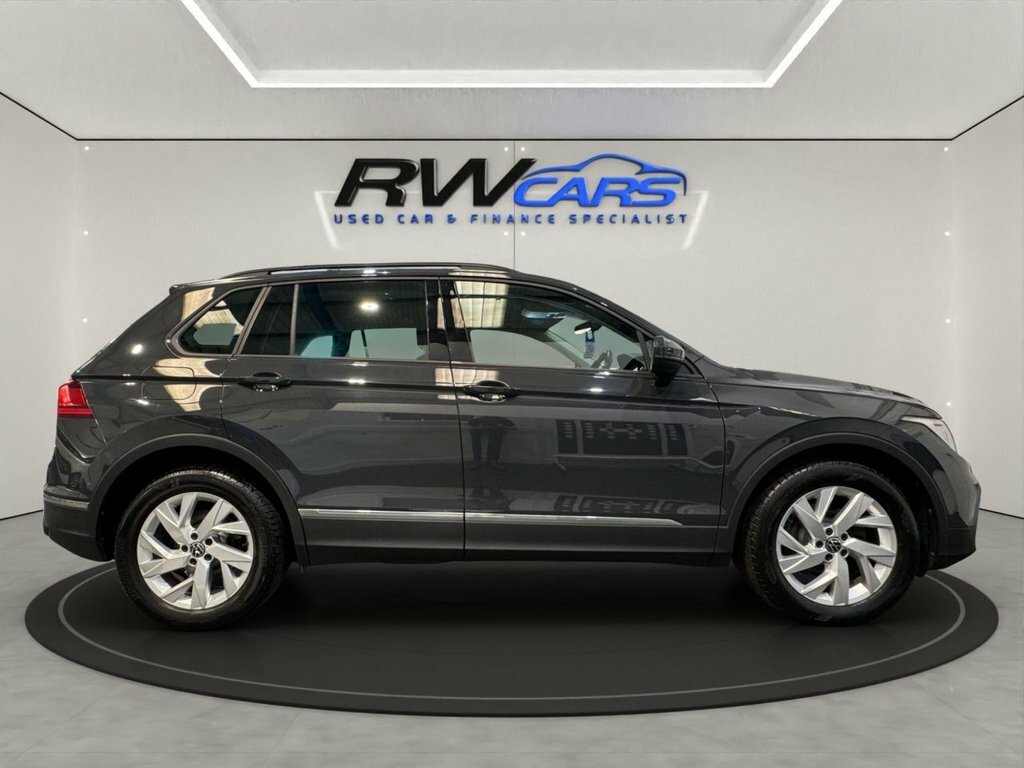 Volkswagen Tiguan 1.5L Life Grey #6