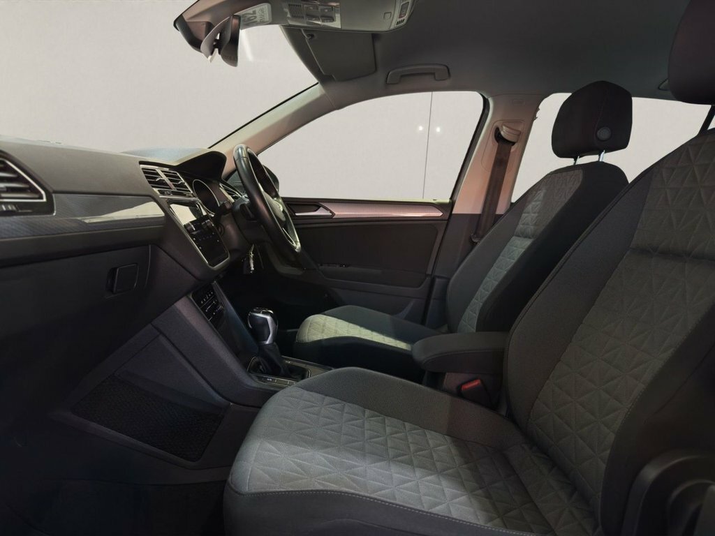 Volkswagen Tiguan Pa Elegance Evo 1.5 Tsi 150Ps 7-Speed Dsg Grey #26