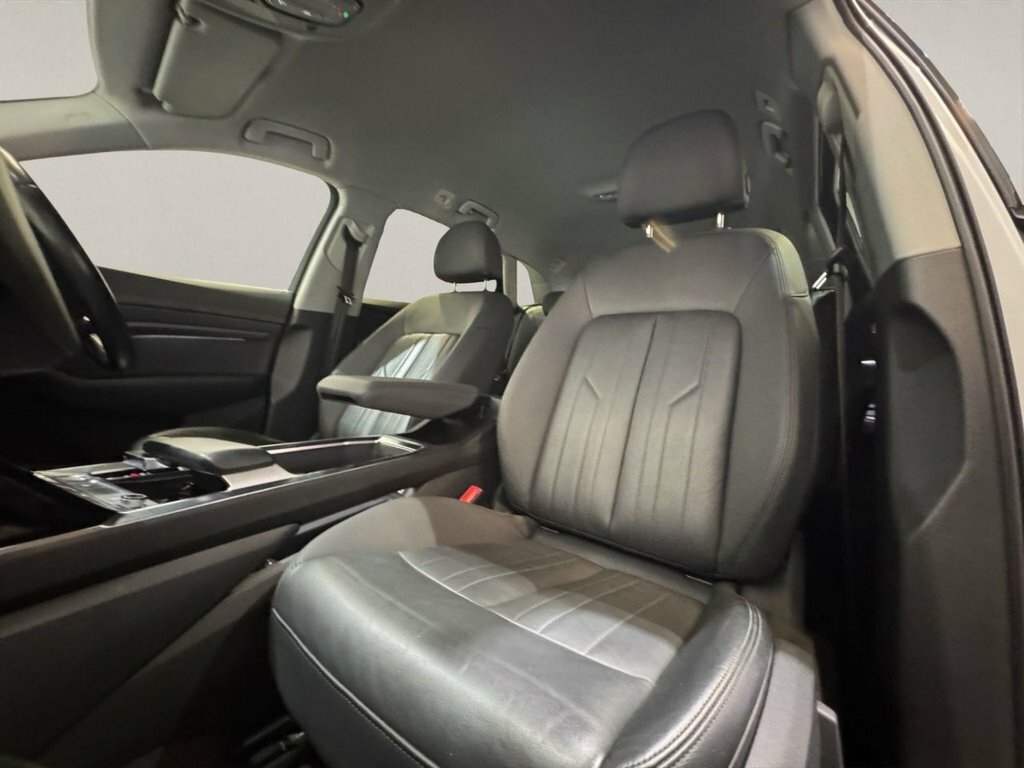 Audi E-tron E-tron 55 Quattro Blue #26