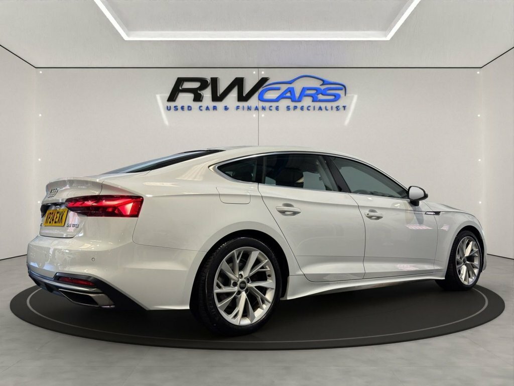 Audi A5 2L Sport White #4