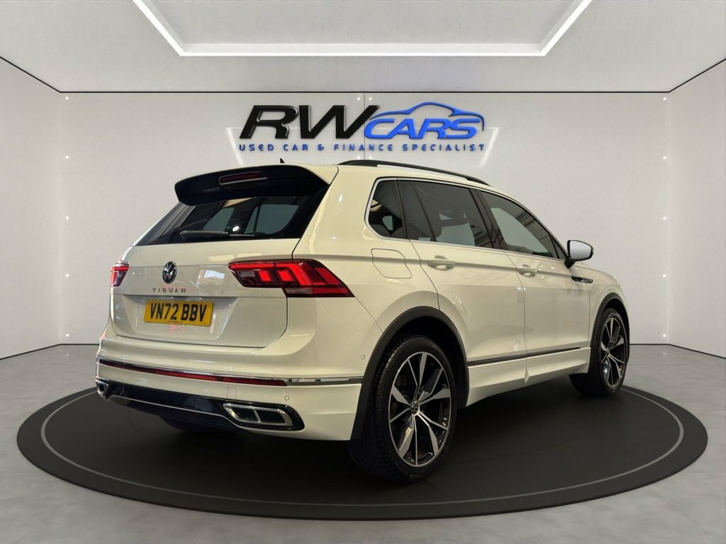 Volkswagen Tiguan 1.5L R-line White #4