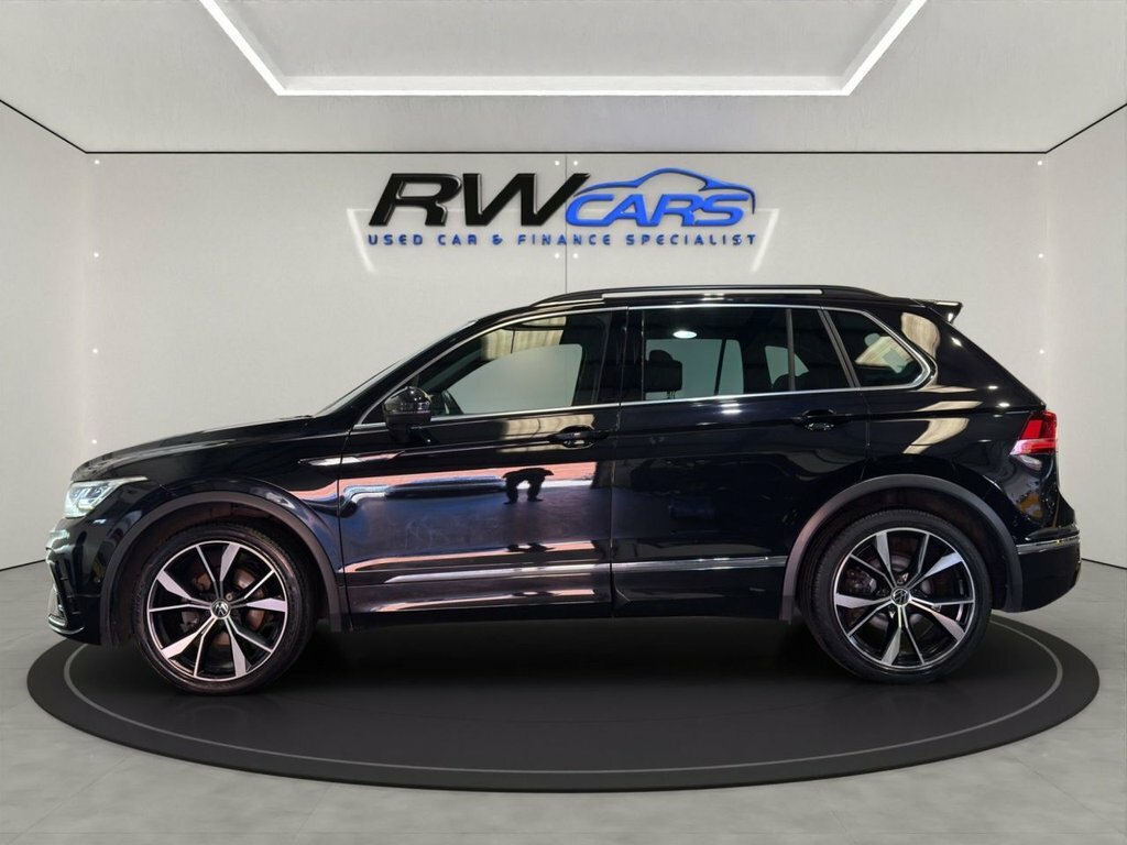 Volkswagen Tiguan 2L R-line Black