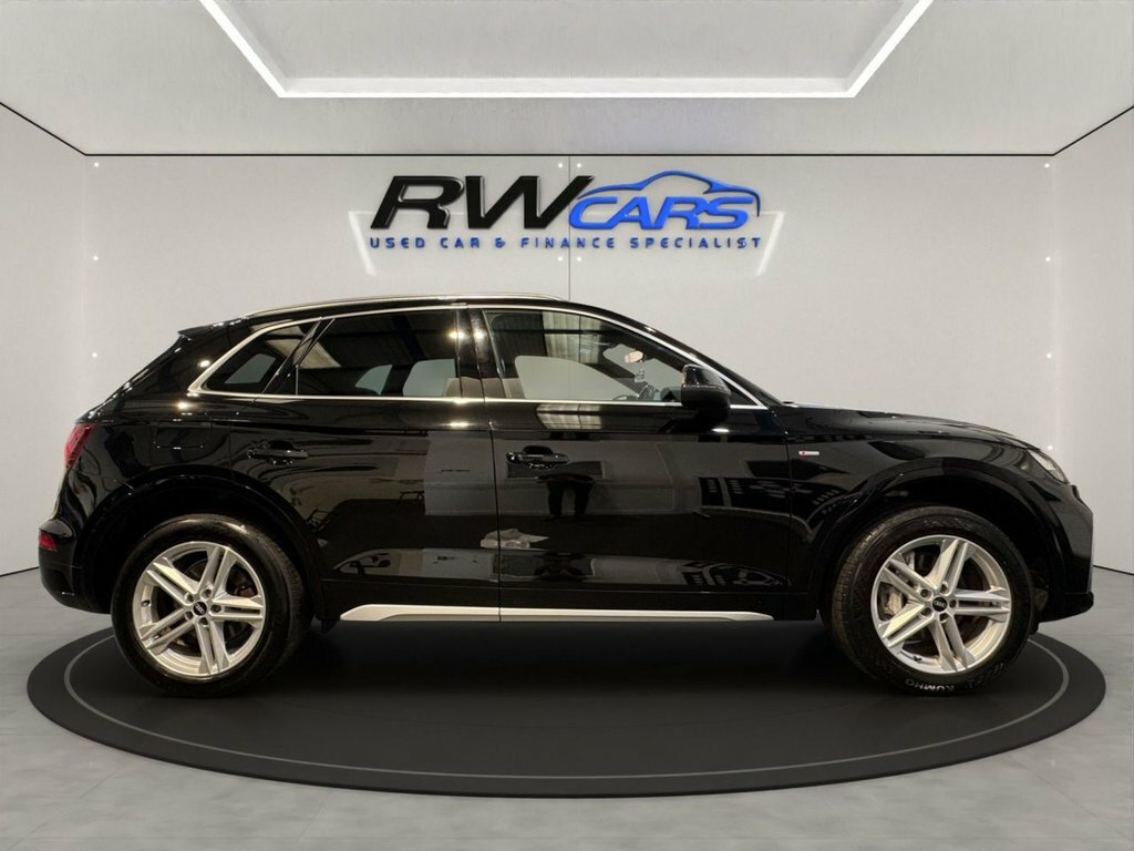 Audi Q5 2L S Line Black #5