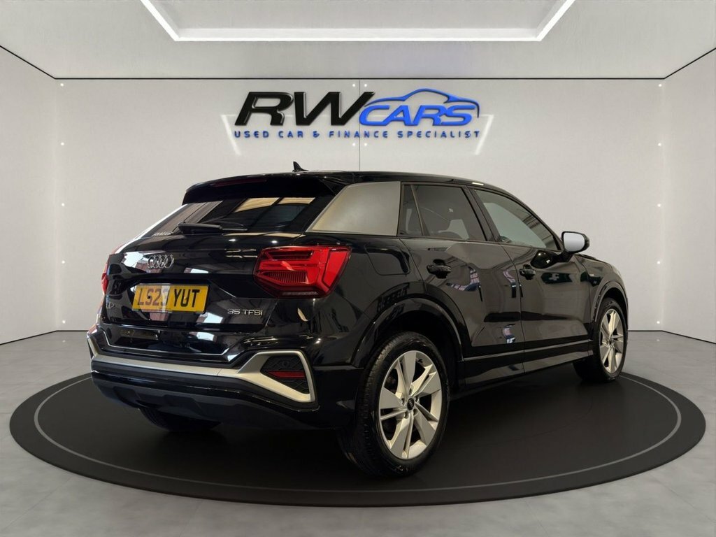 Audi Q2 1L S Line LS23YUT Black #5