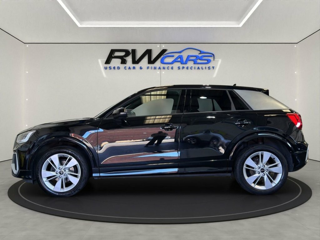 Audi Q2 1L S Line LS23YUT Black #2