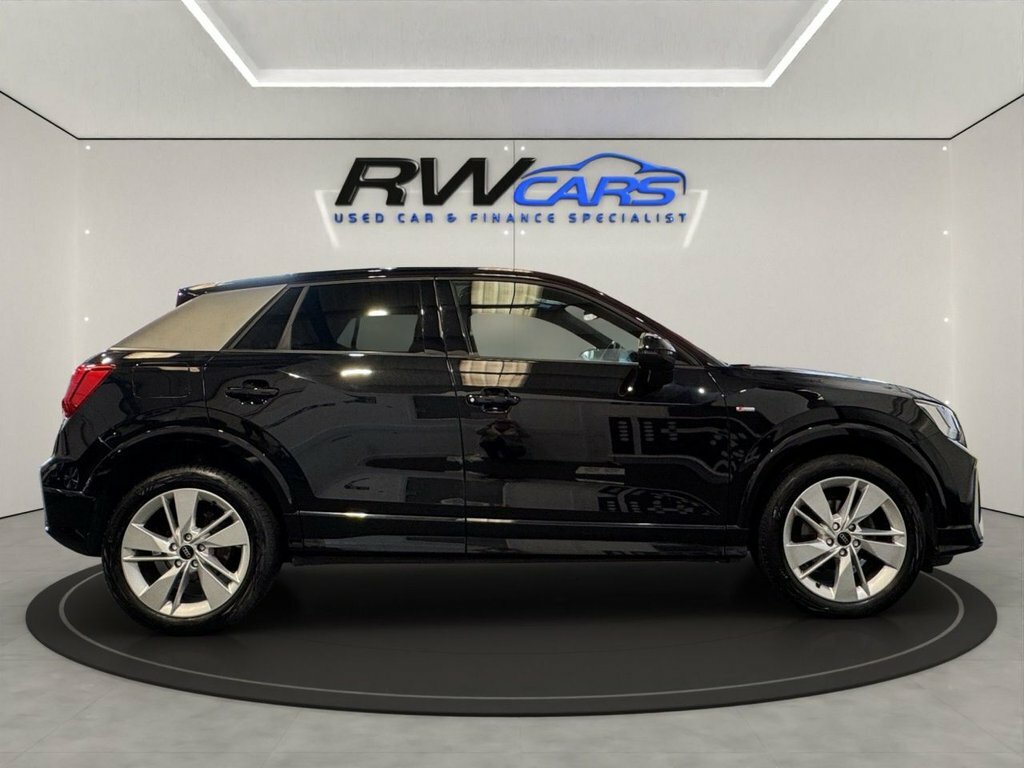 Audi Q2 1L S Line LS23YUT Black #6