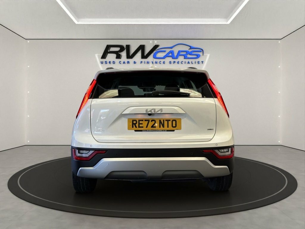 Kia Niro 1.6L 2 White #4