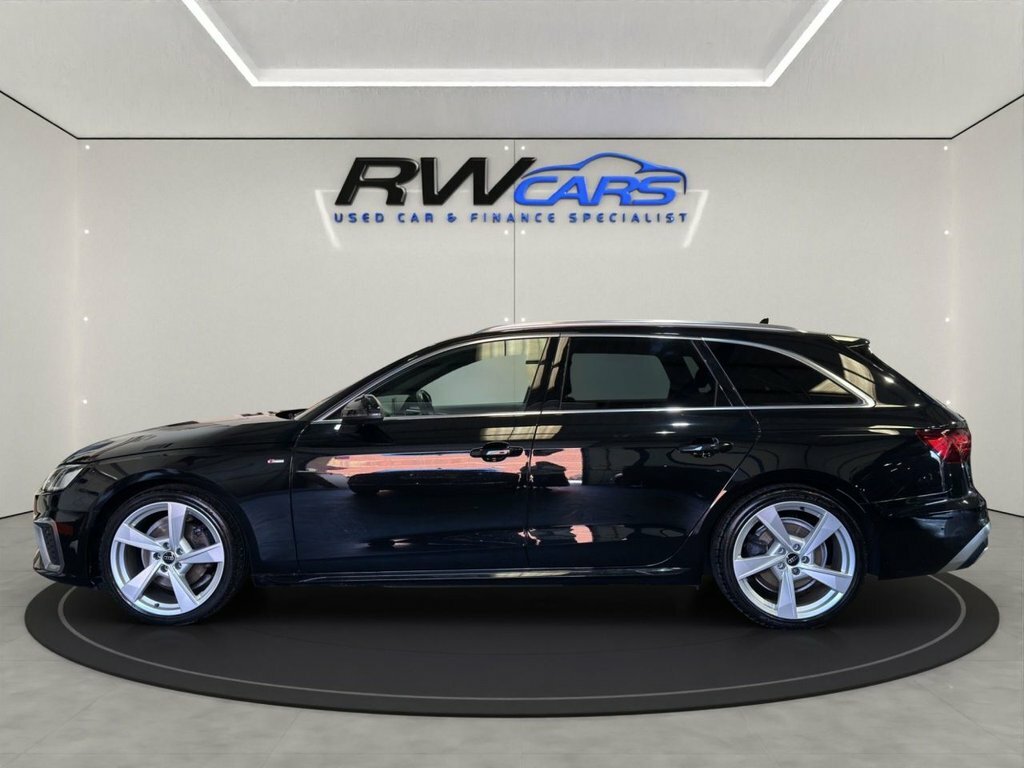 Audi A4 Avant 2L S Line Black