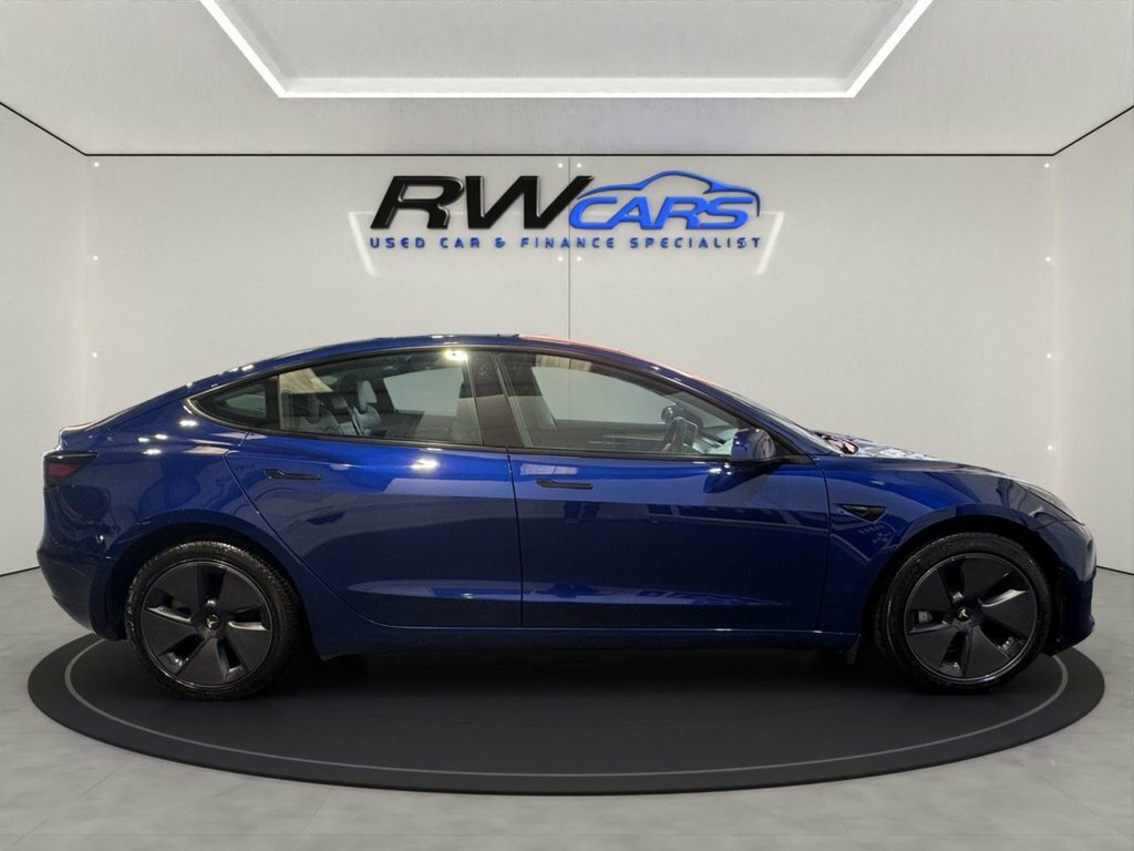 Tesla Model 3 Saloon Blue #5