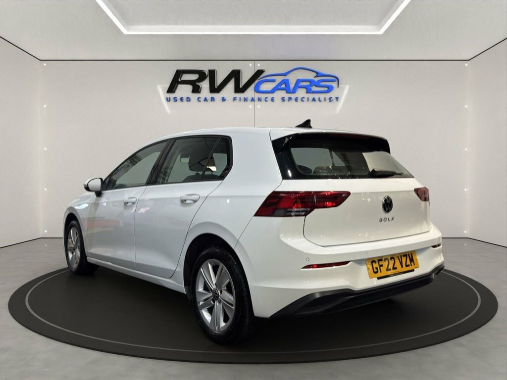 Volkswagen Golf 1L Life White #3