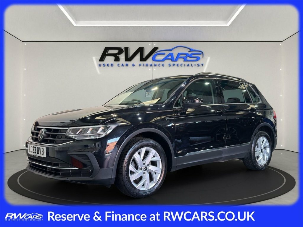 Volkswagen Tiguan 1.5L Life Black
