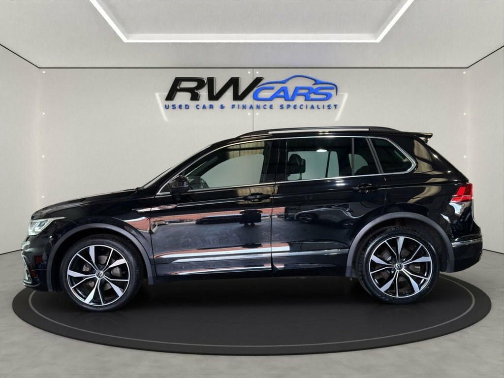 Volkswagen Tiguan 1.5L R-line Black