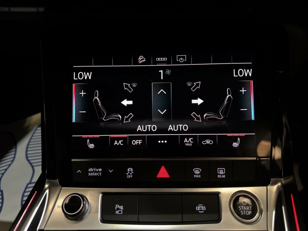 Audi E-tron 300Kw 55 Quattro 95Kwh 2020 Blue #14