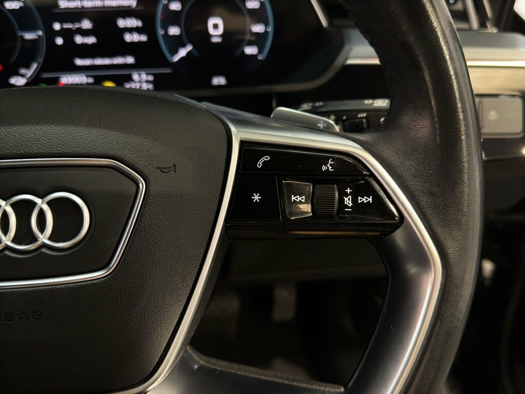 Audi E-tron 300Kw 55 Quattro 95Kwh 2020 Blue #16