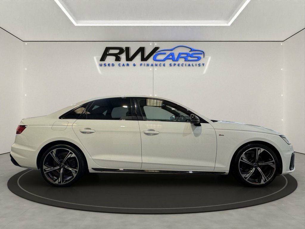 Audi A4 2L Black Edition White #5