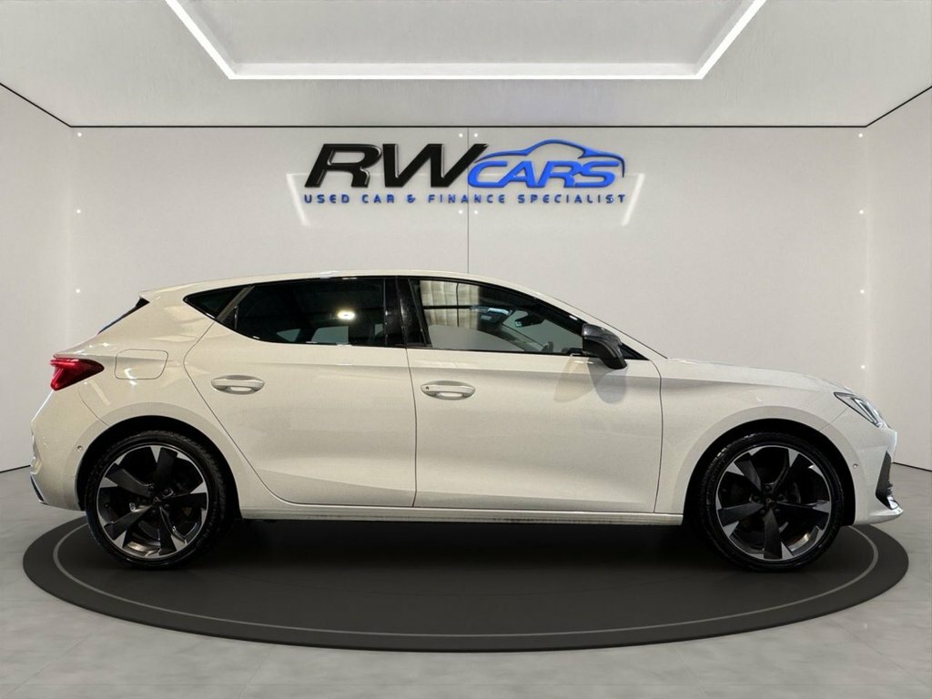 Cupra Leon 1.5L V1 White #5