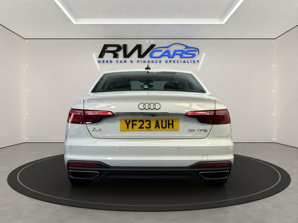 Audi A4 2L Technik White #3