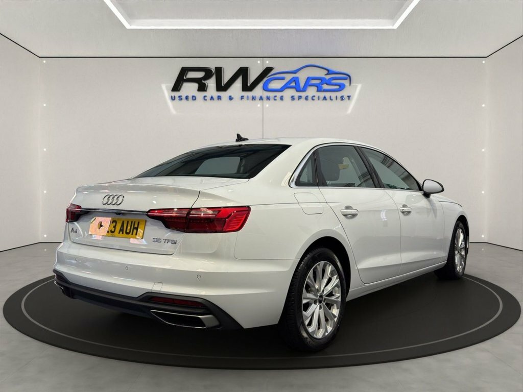 Audi A4 2L Technik White #4