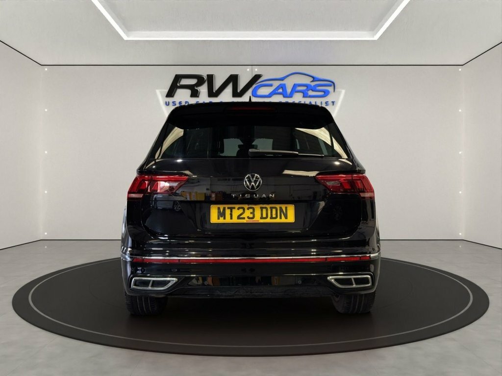 Volkswagen Tiguan 1.5L R-line Edition Black #4