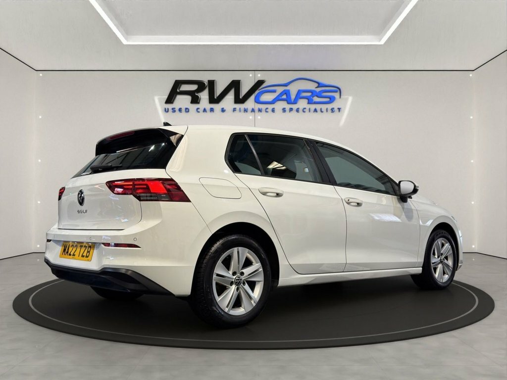 Volkswagen Golf 1.5L Life White #4