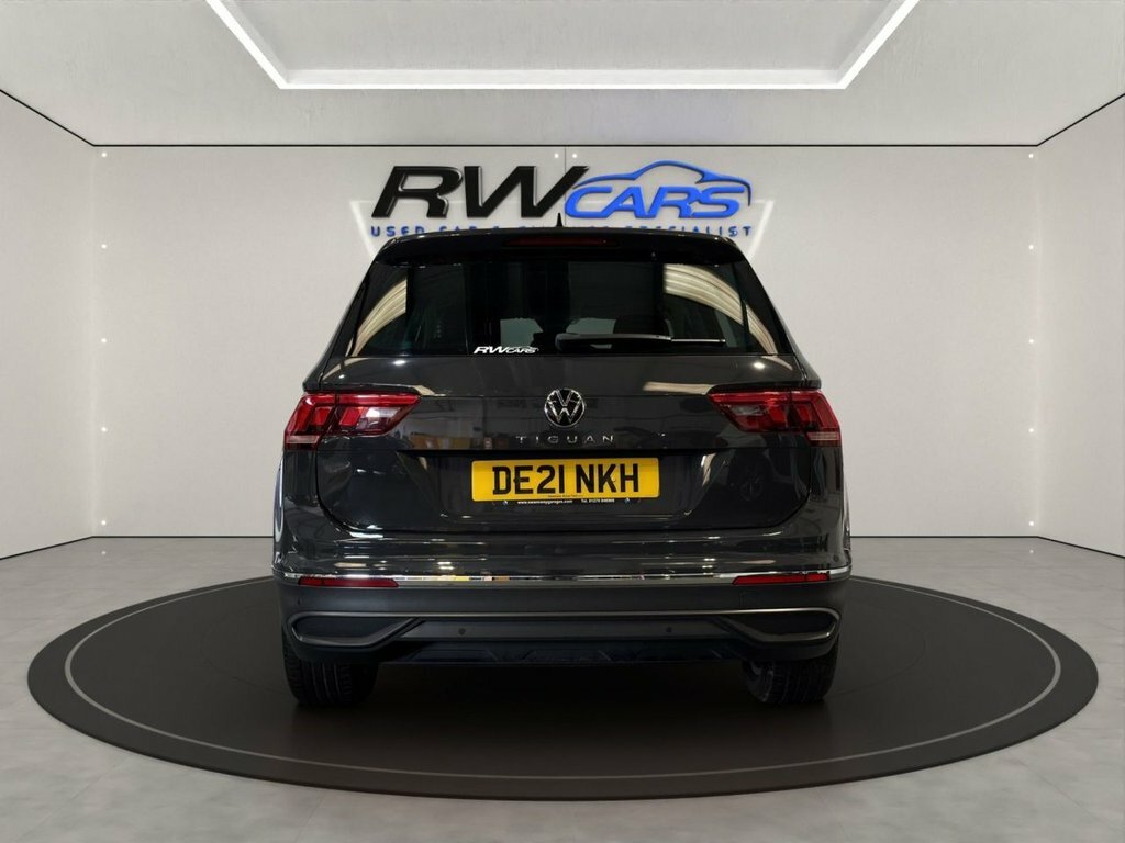 Volkswagen Tiguan 1.5L Life Grey #4