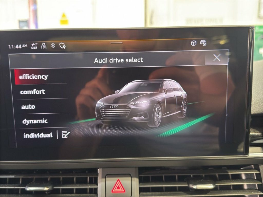 Audi A4 Avant 40 Tfsi 204 Black Edition S Tronic Tech Pack Blue #15