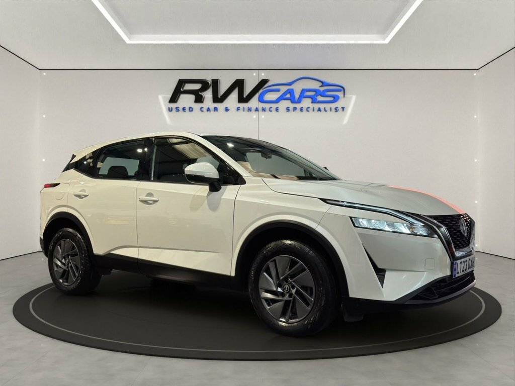 Nissan Qashqai 1.3L Acenta Premium White #6