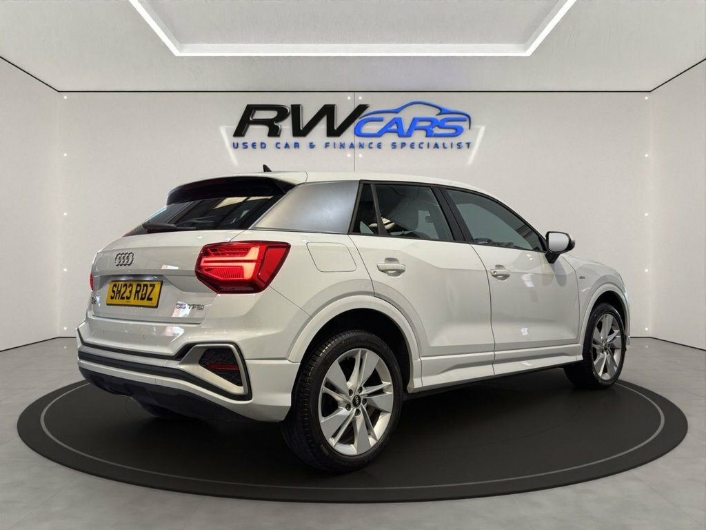 Audi Q2 1.5L S Line White #4