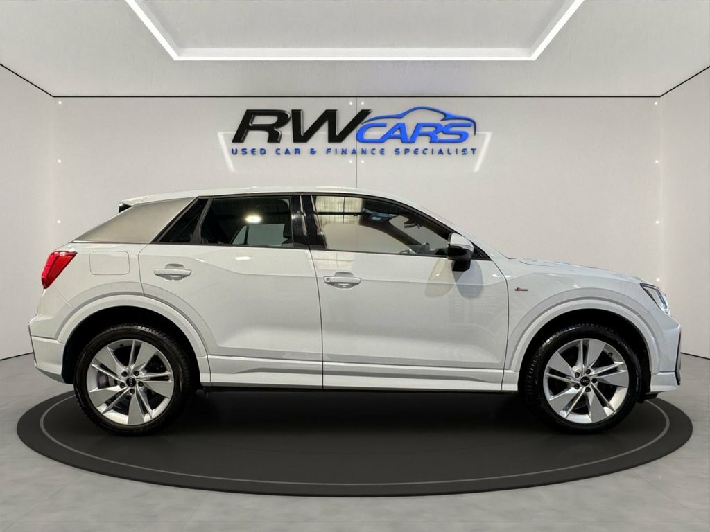 Audi Q2 1.5L S Line White #5